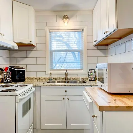 Cozy Ogden Cottage 1 Mi To Downtown!